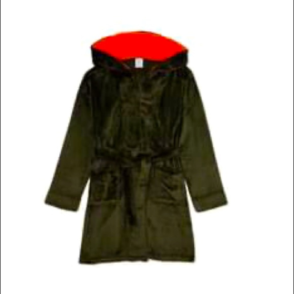 Boys bath robe. Size 6/7. New with tags.